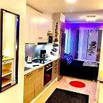 Апартаменты To Luxstudio Savusuite From Helsinki Airport 6 Min, To 27min, Freeparking In Kivistoe Вантаа