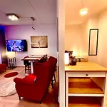 To Luxstudio Savusuite From Helsinki Airport 6 Min, To 27min, Freeparking In Kivistoe Апартаменты