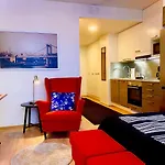 To Luxstudio Savusuite From Helsinki Airport 6 Min, To 27min, Freeparking In Kivistoe